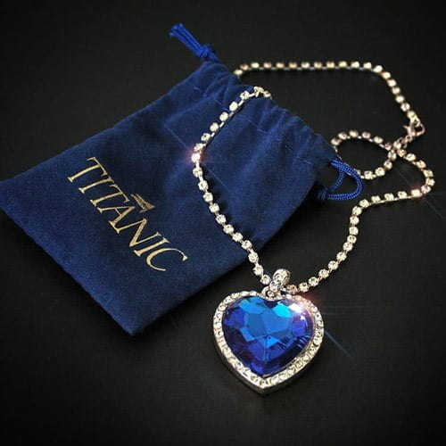 The-Heart-of-the-Ocean-necklace