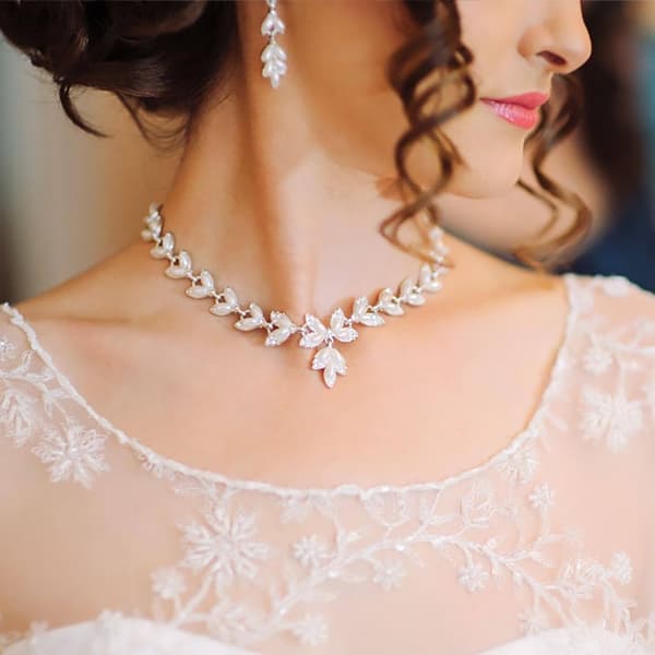 Ladies Necklaces
