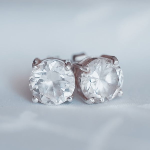 Stud diamond Earrings