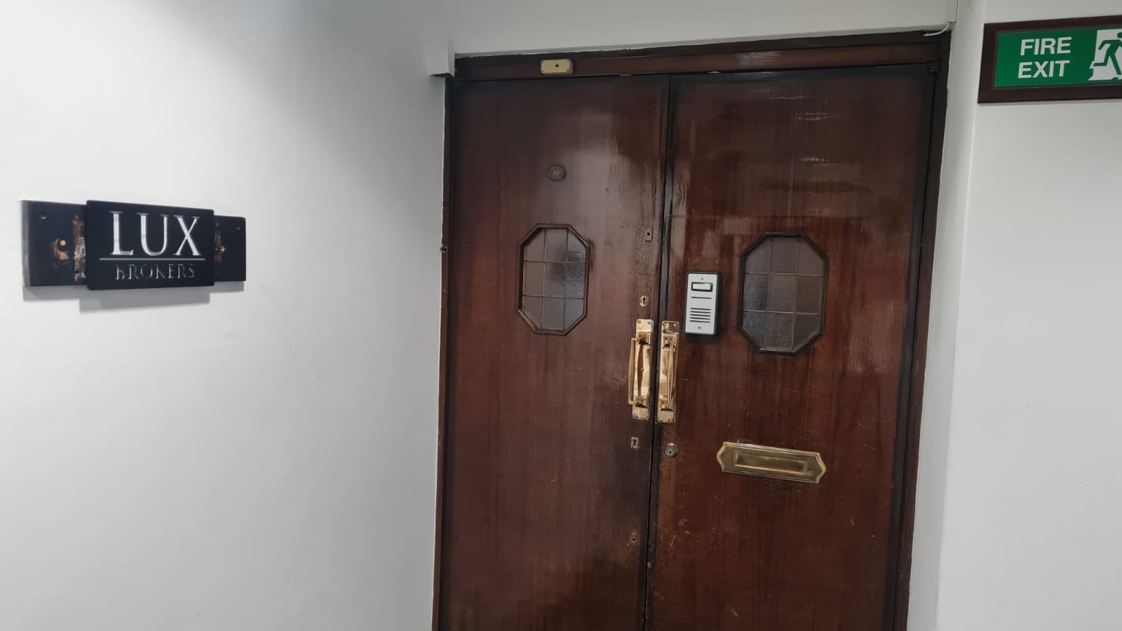 Luxbrokers - Pawnbrokers in London — photo 3