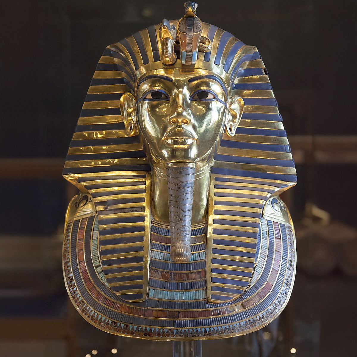 5 Iconic Golden Artefacts & Jewellery That Shaped Art & Culture