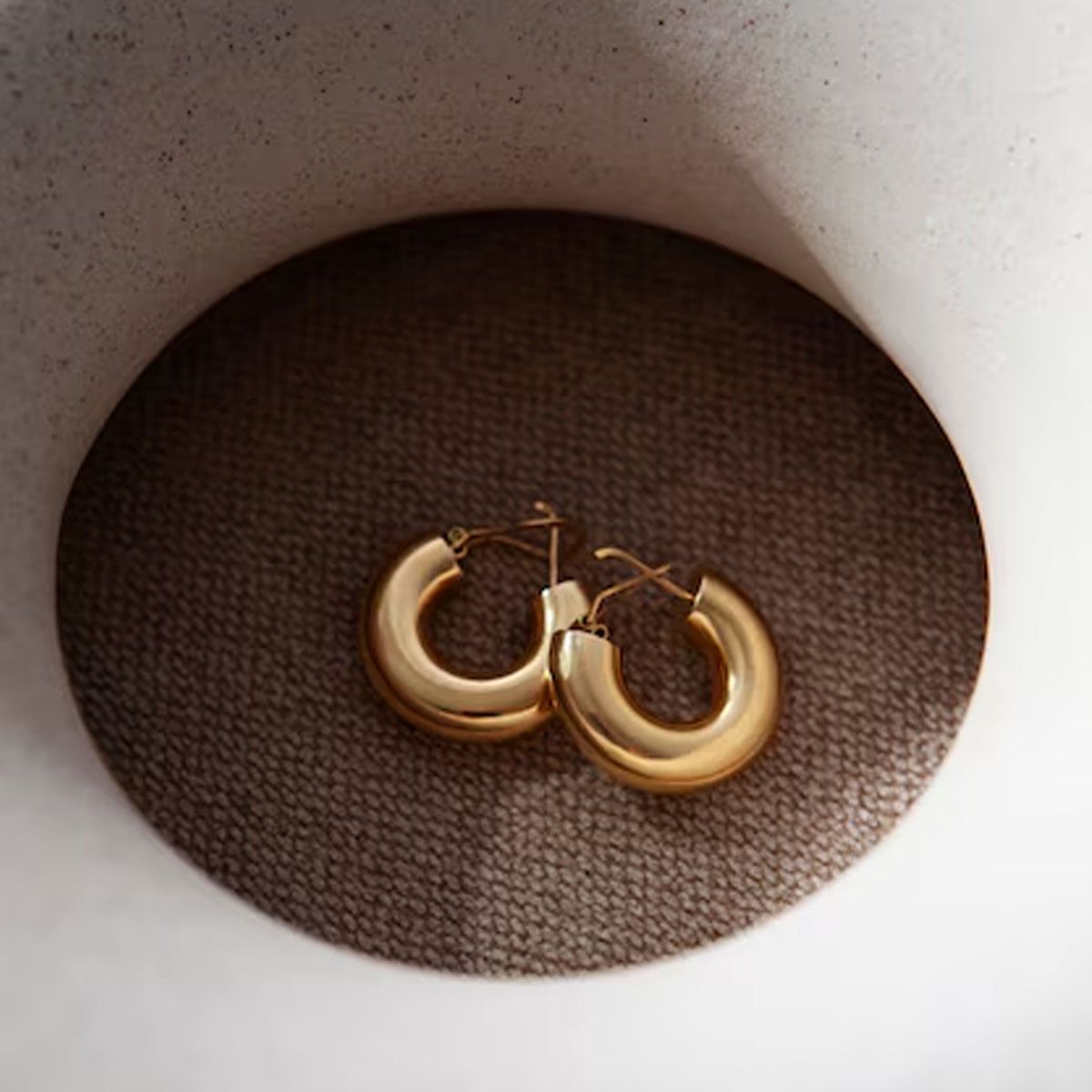Hoop Earrings: Your Essential Accessory for Instant Glamour