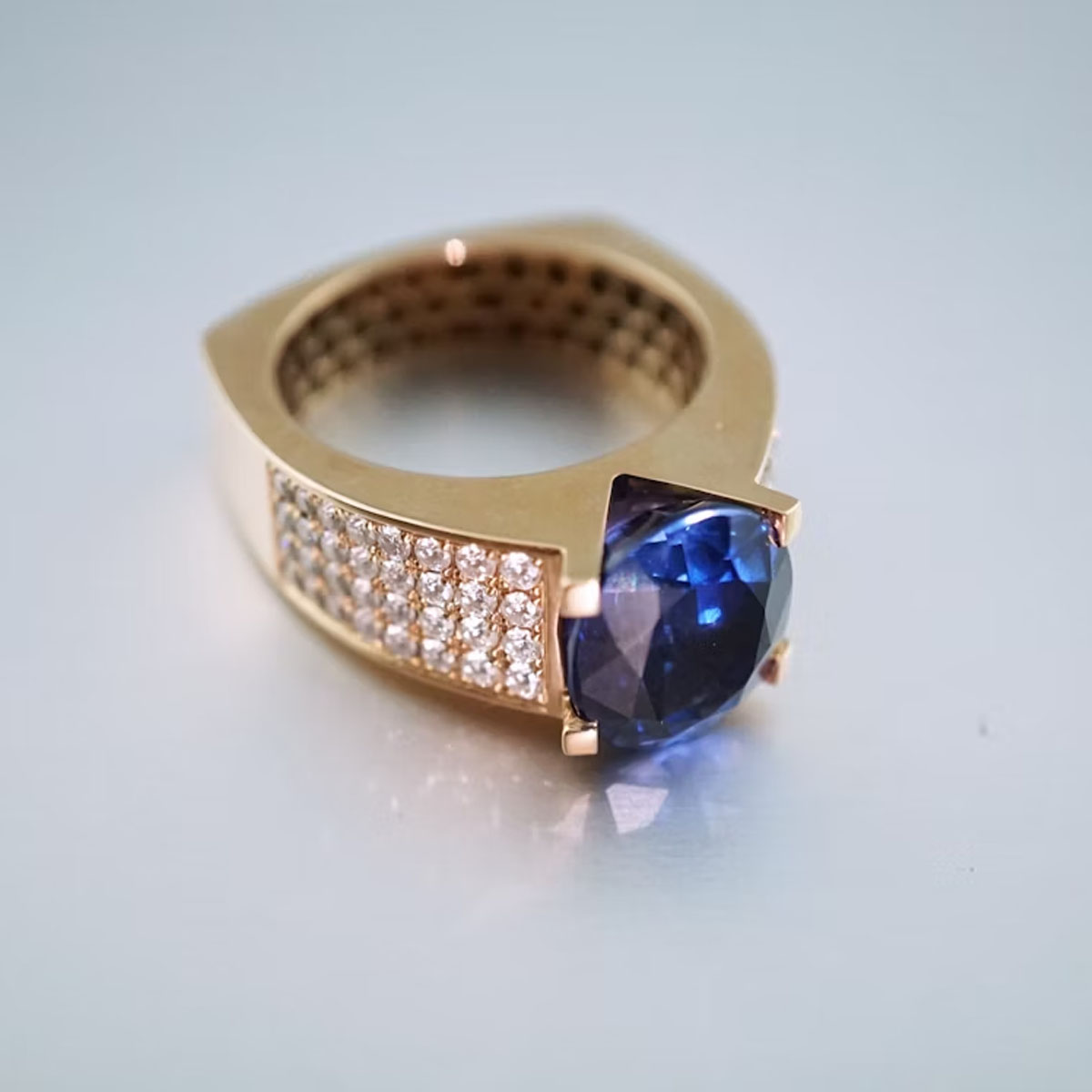 AR in Jewellery Shopping, Augmented Reality Jewellery, Virtual Jewellery Try-Ons
