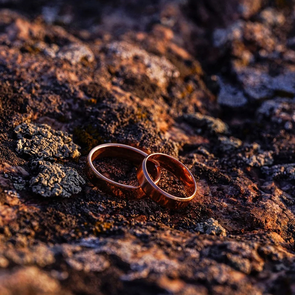 Gold and silver wedding bands, Hatton Garden fine jewellery, Unique wedding ring designs
