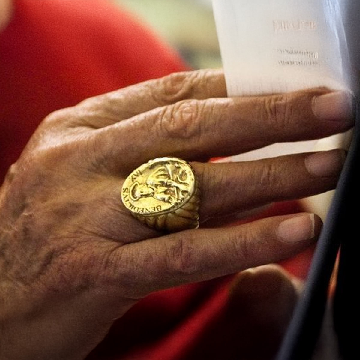 Fisherman's Ring, papal ring, religious jewellery, papal inauguration ring, Saint Peter jewellery