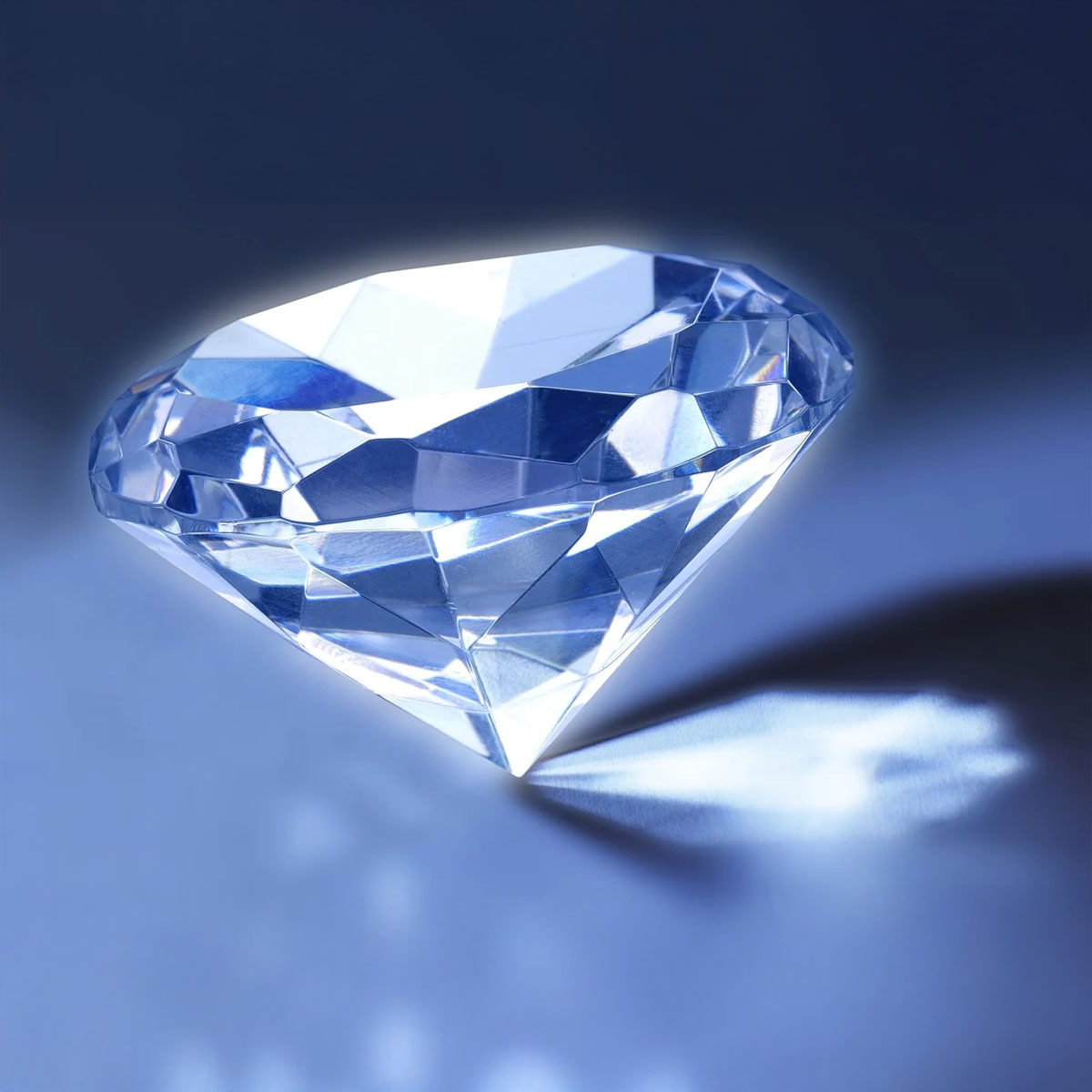 blue diamond, natural blue diamonds, lab-grown blue diamonds, blue diamond symbolism, rare coloured diamonds, engagement rings, fancy blue diamonds, deep blue diamond, Type IIb diamonds, blue diamond jewellery