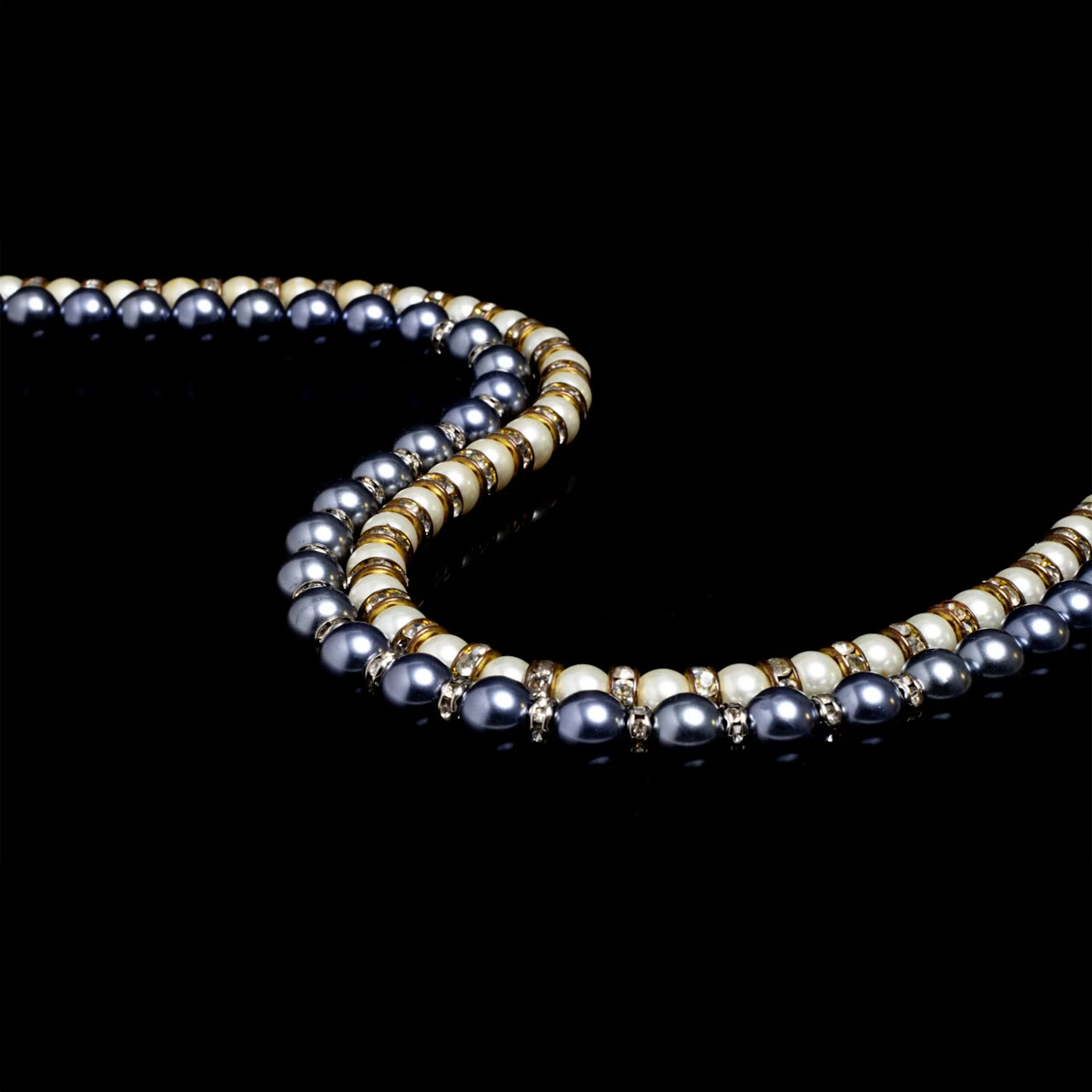 june birthstone uk, pearl jewellery, alexandrite colour change, moonstone meaning, pearl necklace uk, alexandrite gemstone, moonstone ring, birthstone for june, june gemstone, pearl care tips