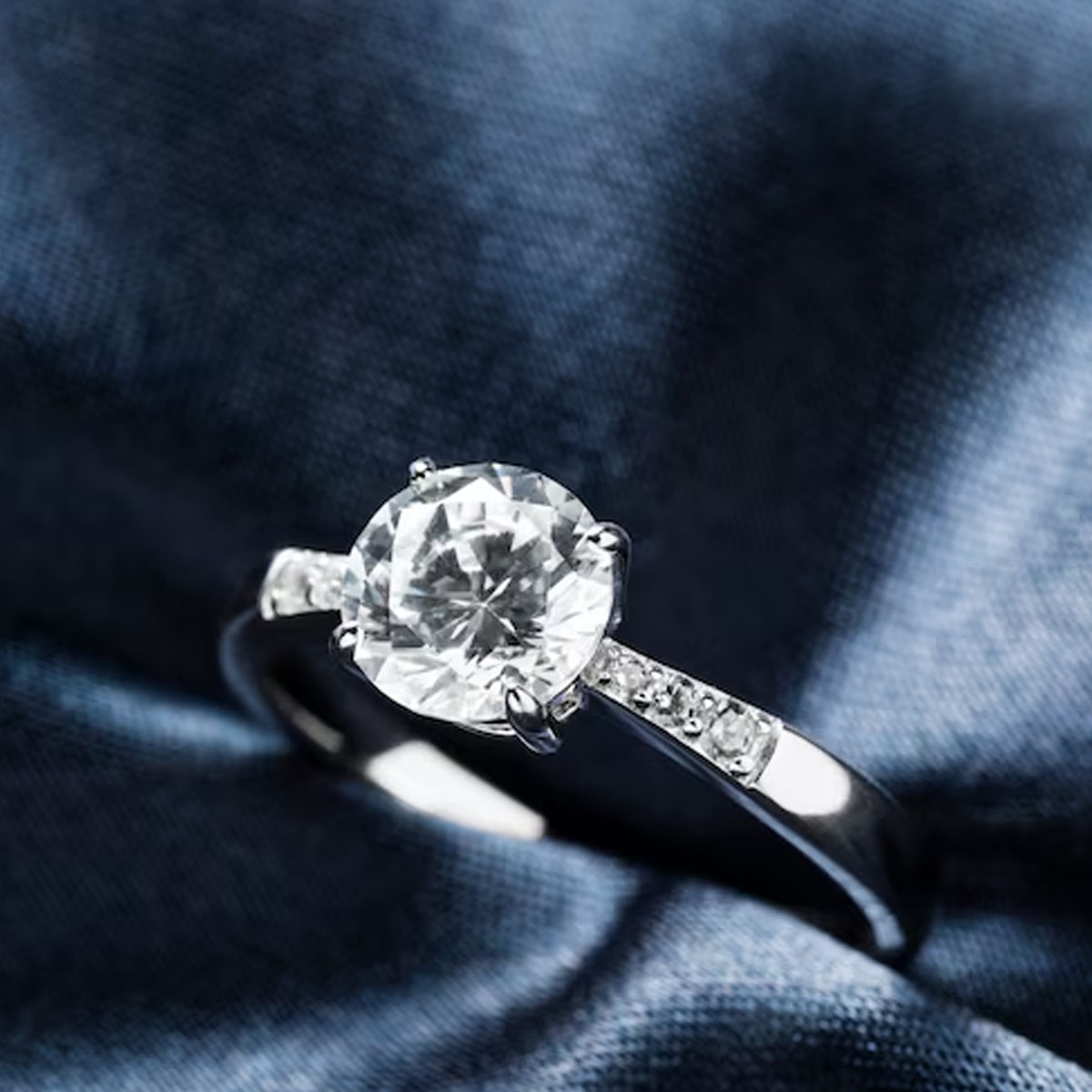 cushion cut, engagement rings, luxury diamonds