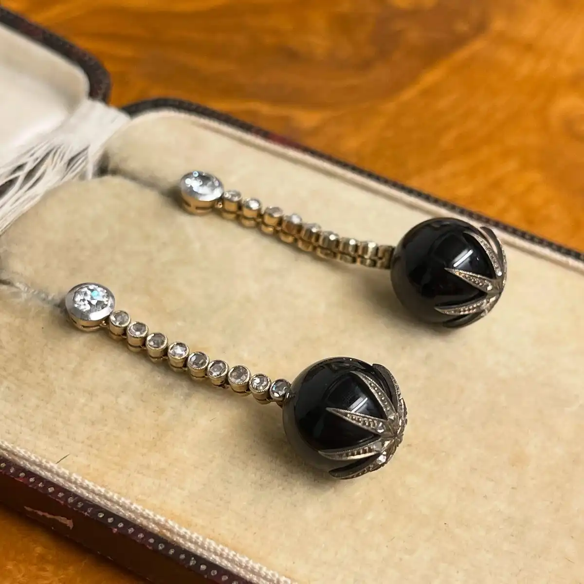 antique jewellery, engagement rings, art deco