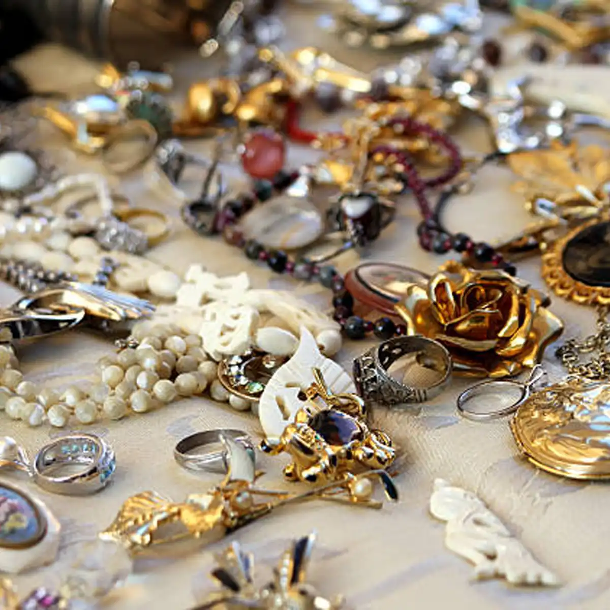 investment potential, Investment of Jewellery, Watches, Vintage Automobiles