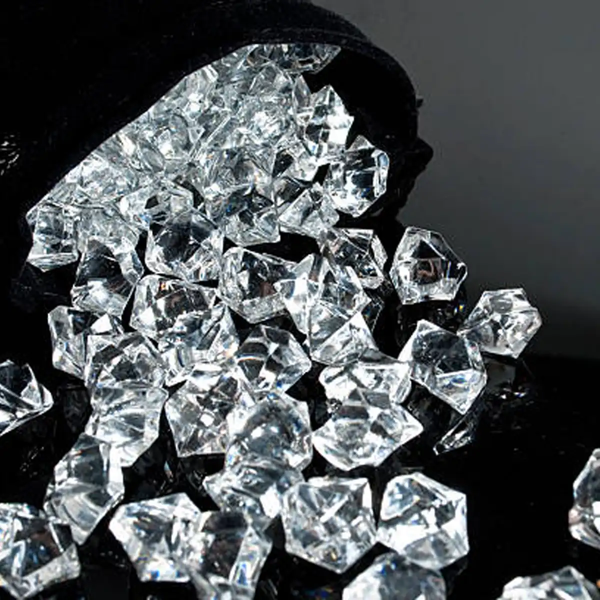engagement rings, hatton garden, diamond setting, 