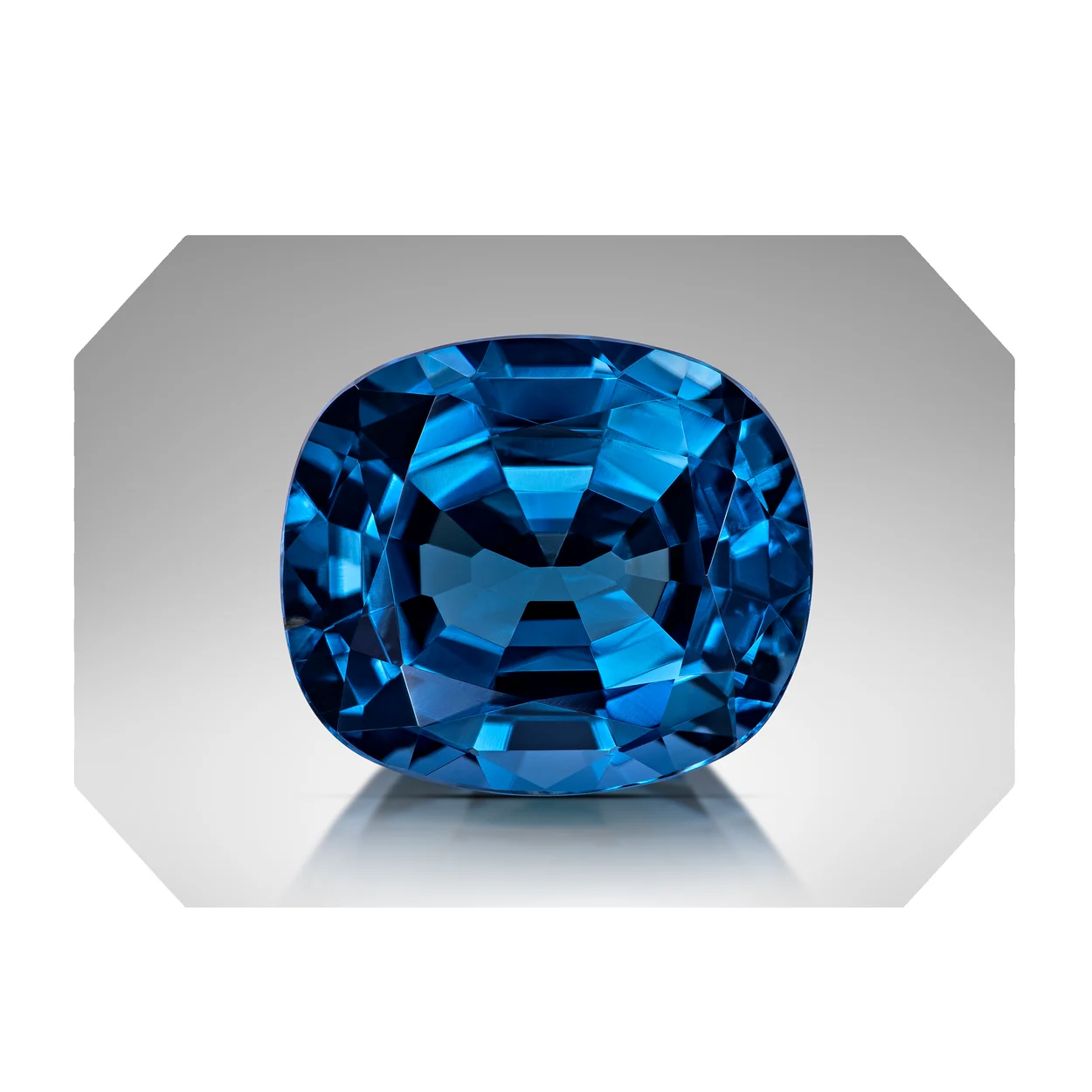 Blue sapphire gemstone at Charles Bexfield, Greville Street, Hatton Garden